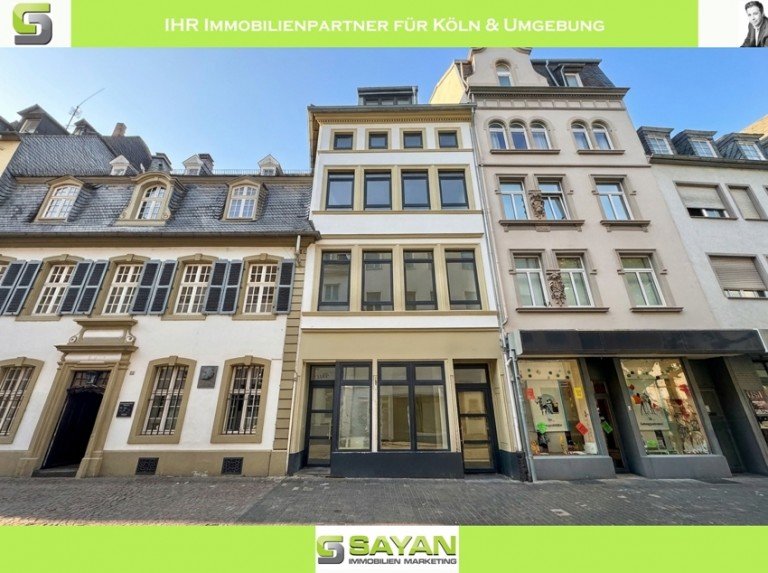 Hausansicht Trier Haus SAYAN Immobilien -Historischer & kernsanierter Altbau in direkter Nachbarschaft zum Karl-Marx-Haus-