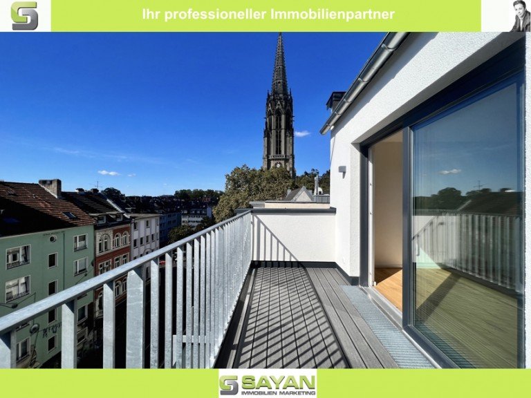 Sonnen-Balkon K�ln Penthousewohnung SAYAN IMMOBILIEN - Kwartier Lat�ng / Neubau-Penthouse inkl. K�che, 3 Balkonen & eigenem Aufzug -