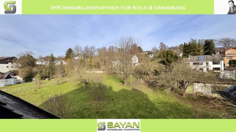 Blick vom Nachbarhaus Leichlingen Wohngrundst�ck SAYAN Immobilien - Einzigartiges Baugrundst�ck in bester und erh�hter Lage von Leichlingen -