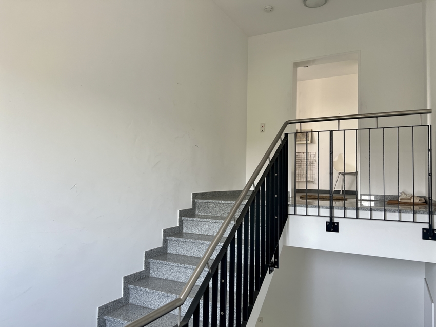 Gepflegtes Treppenhaus Penthousewohnung Pulheim
