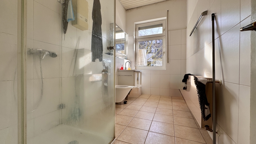 Badezimmer im 1.OG Villa Leichlingen