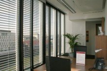 Beispiel Eck-B�ro 2 SAYAN IMMOBILIEN ** Exklusiv ausgestattete B�ror�ume im K�lner RHEINAUHAFEN  **