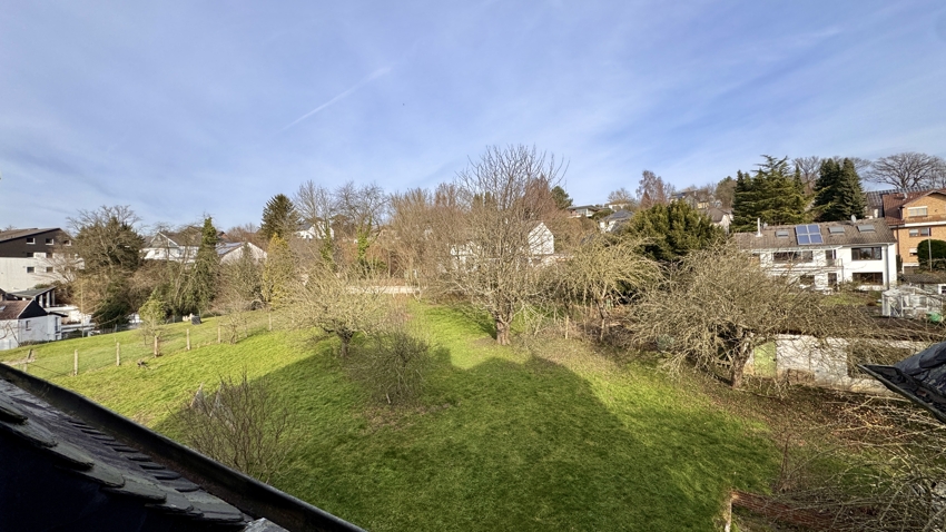 Blick vom Nachbarhaus_Kopie Wohngrundst�ck Leichlingen