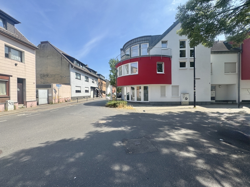 Hausansicht II Etagenwohnung H�rth / Efferen