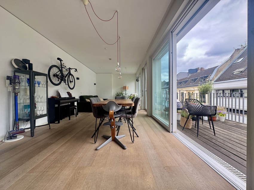 Gro�es Wohn-Esszimmer Etagenwohnung K�ln
