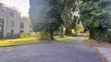 Einfahrt SAYAN Immobilien - Burgauer Wald:EFH mit Ausbaum�glichkeit auf einem 1102 m� gro�en S�d-Grundst�ck -