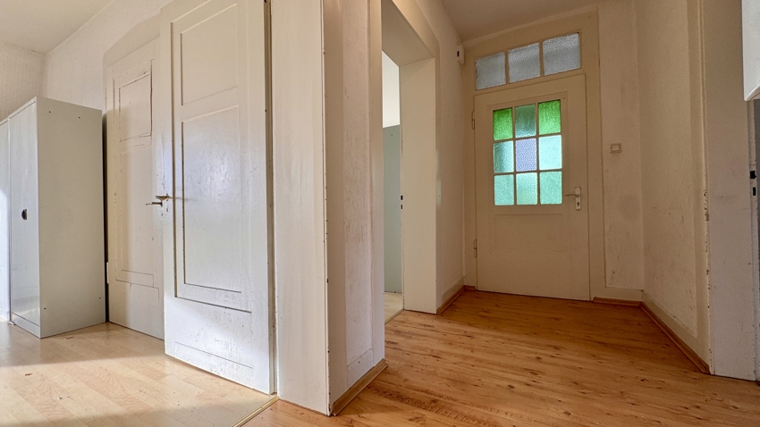 Wohnungzugang 2.OG IV Villa Leichlingen