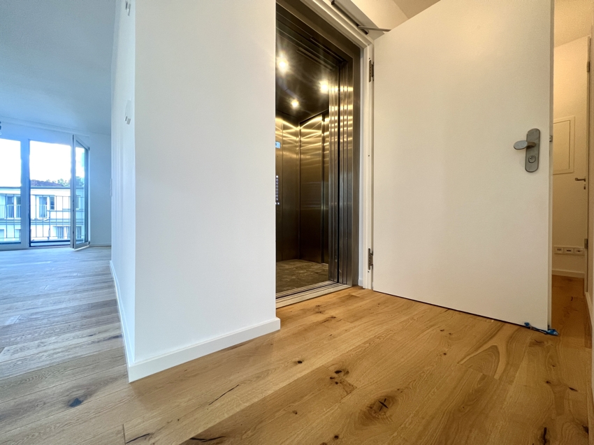 Eigener Aufzug Penthousewohnung K�ln